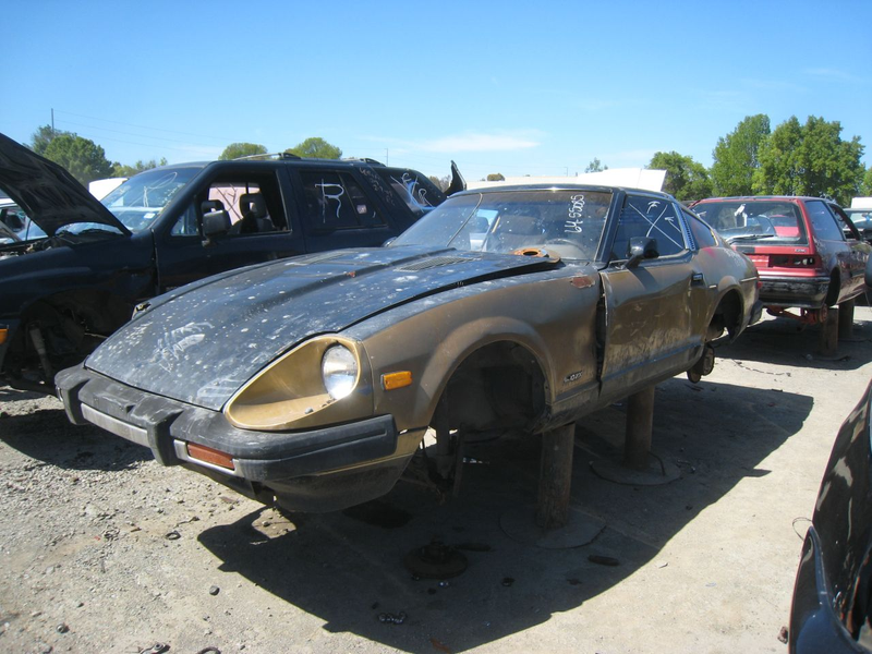 Illustration for article titled Striking Black Gold In The Junkyard